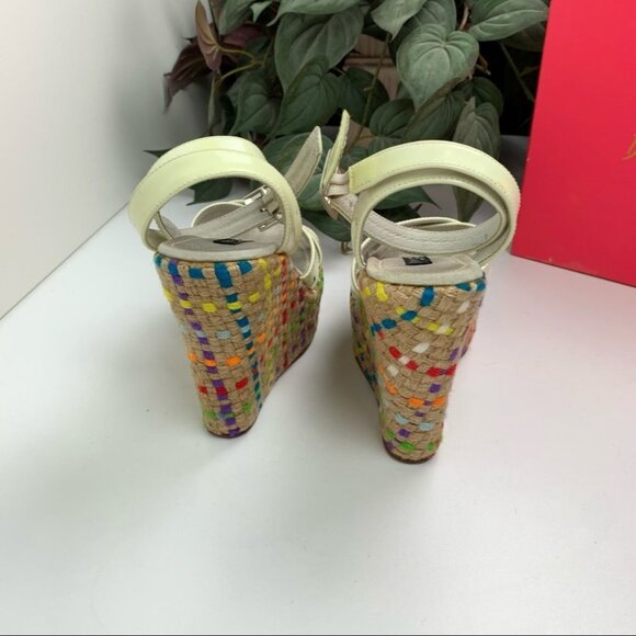 Betsey  Johnson Kendall Natural Wedge size 7 - Picture 4 of 10